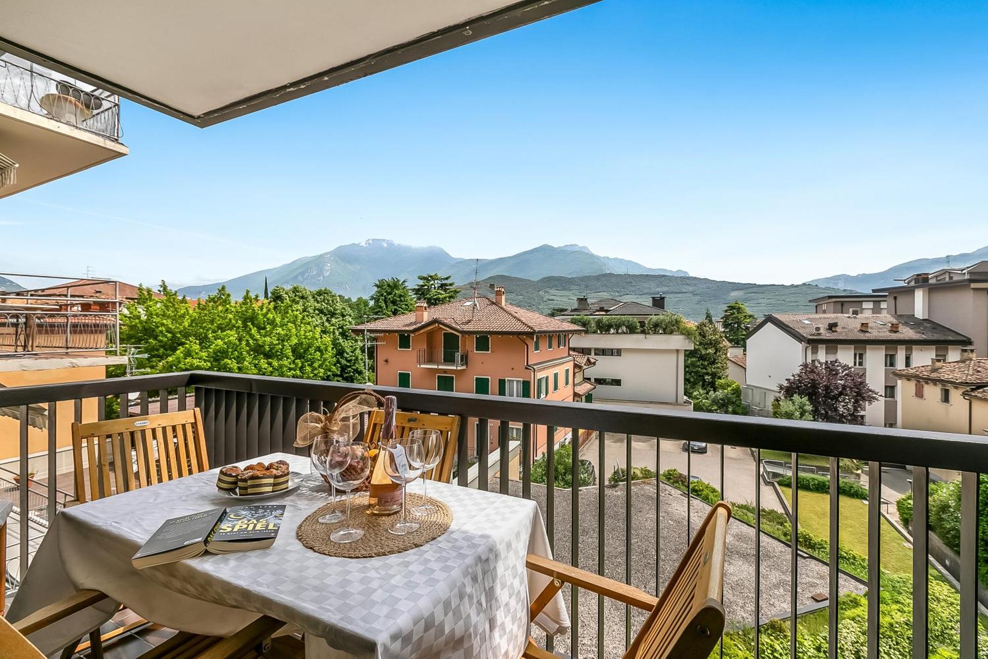 Appartamento Amy - Happy Rentals Riva del Garda Eksteriør bilde